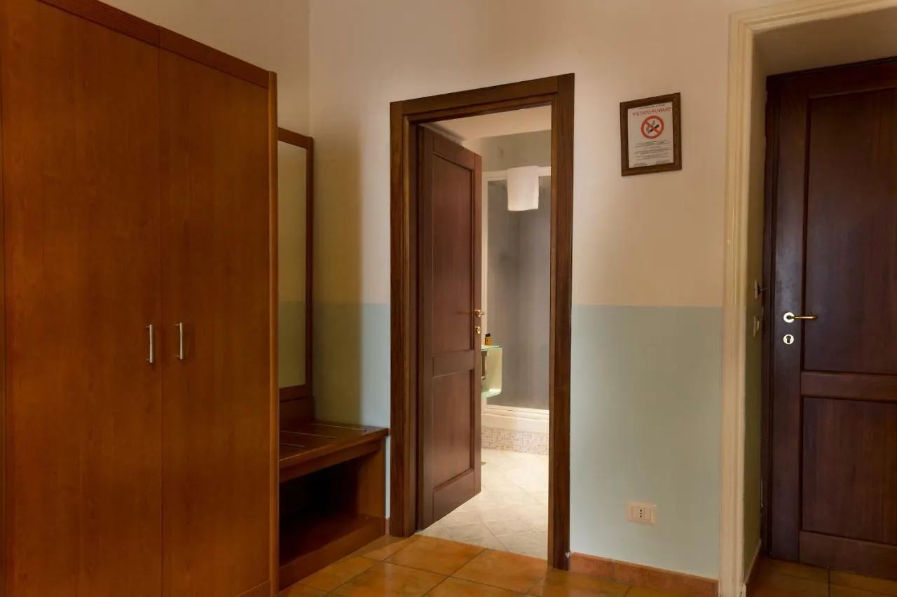 Bed & Breakfast Few Steps From St Peter Italy