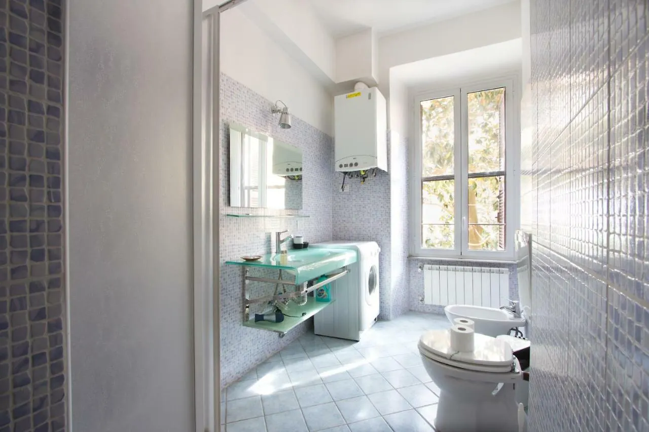 Few Steps From St Peter Bed & Breakfast Rome