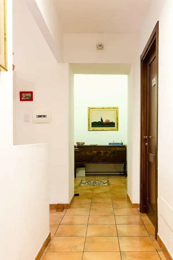 Bed & Breakfast Few Steps From St Peter Italy